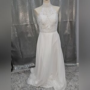 Chic White Lace Bridal Gown